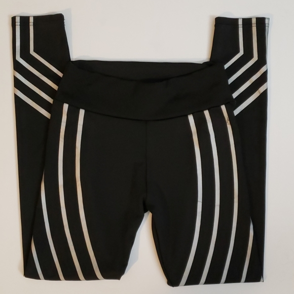 unknown Other - Black leggings w/Reflective stripes
